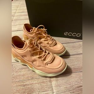 Ecco Womens ELO Athletic Sneaker Silver Pink 36 (US size 5 - 5.5)